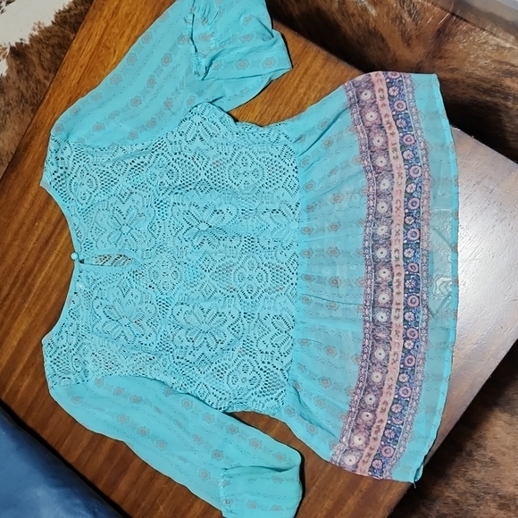 Love FIRE Aqua Floral Lace Blouse Top - Picture 6 of 8